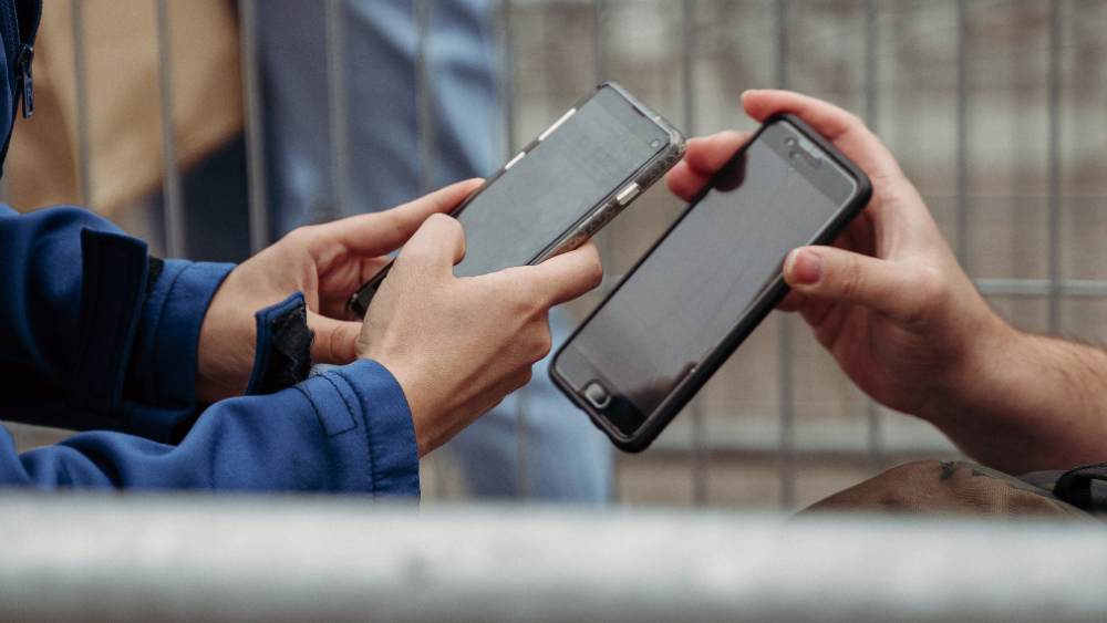 Destituyen a secretaria de Estado en Países Bajos por cuestionar el pase COVID