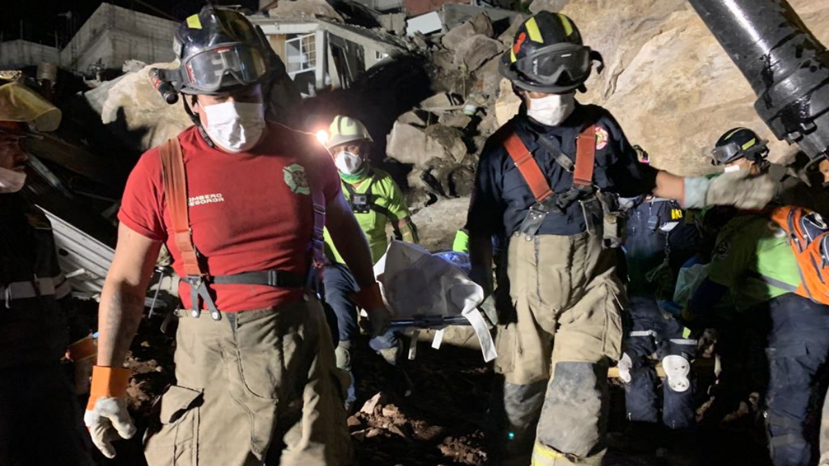 Recuperan cuerpos de Paola y Dilan en derrumbe del Cerro del Chiquihuite Recuperan cuerpos de Paola y Dilan en derrumbe del Cerro del Chiquihuite