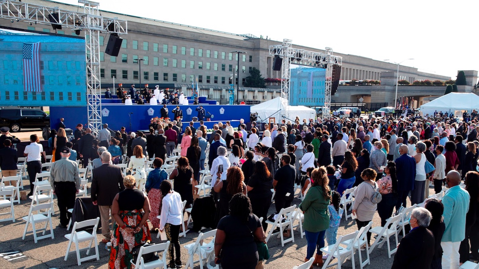 EE.UU. recuerda a caídos en Afganistán durante acto en el Pentágono