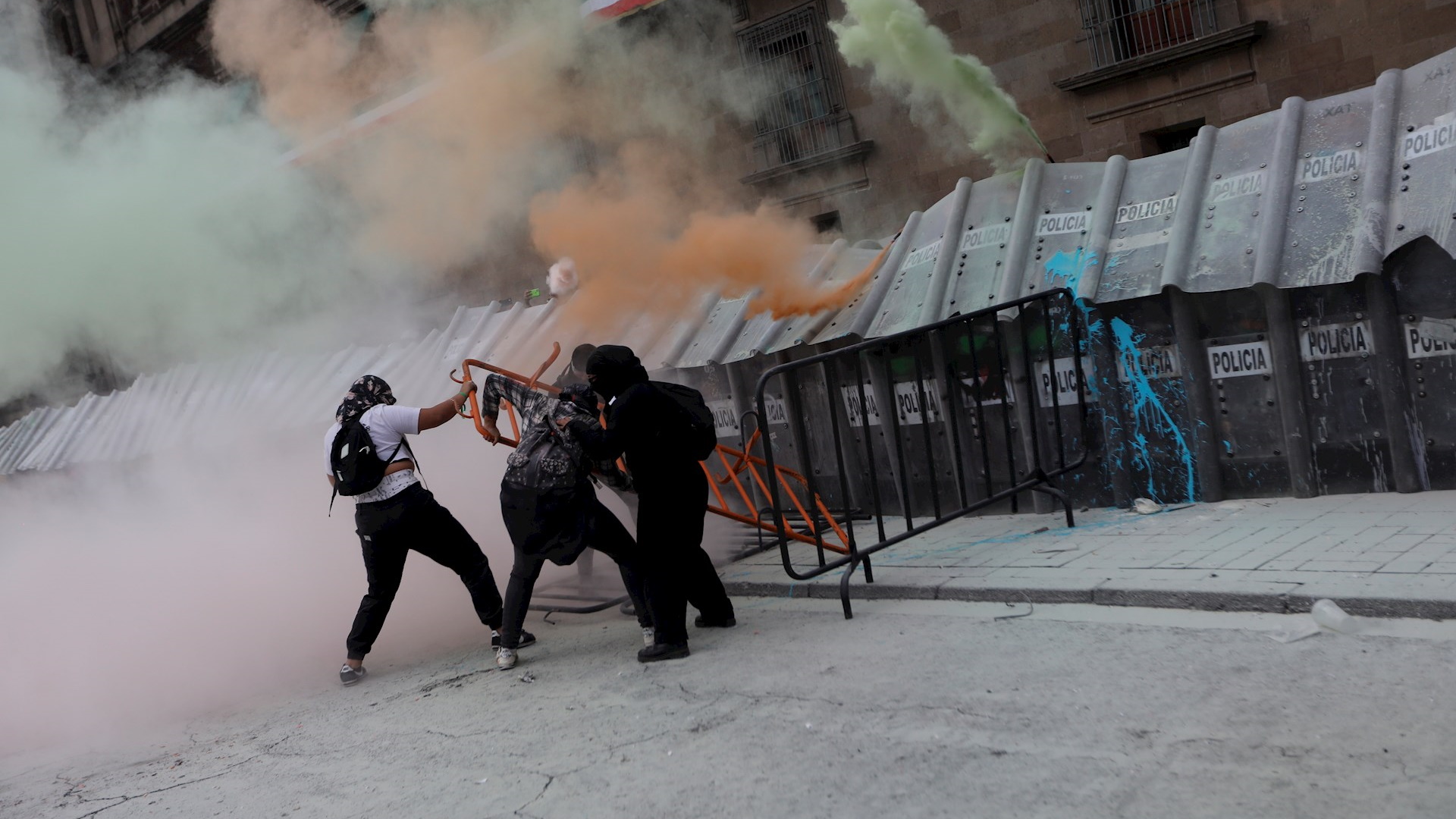 Marcha por el aborto legal en la Ciudad de México dejó 37 lesionados
