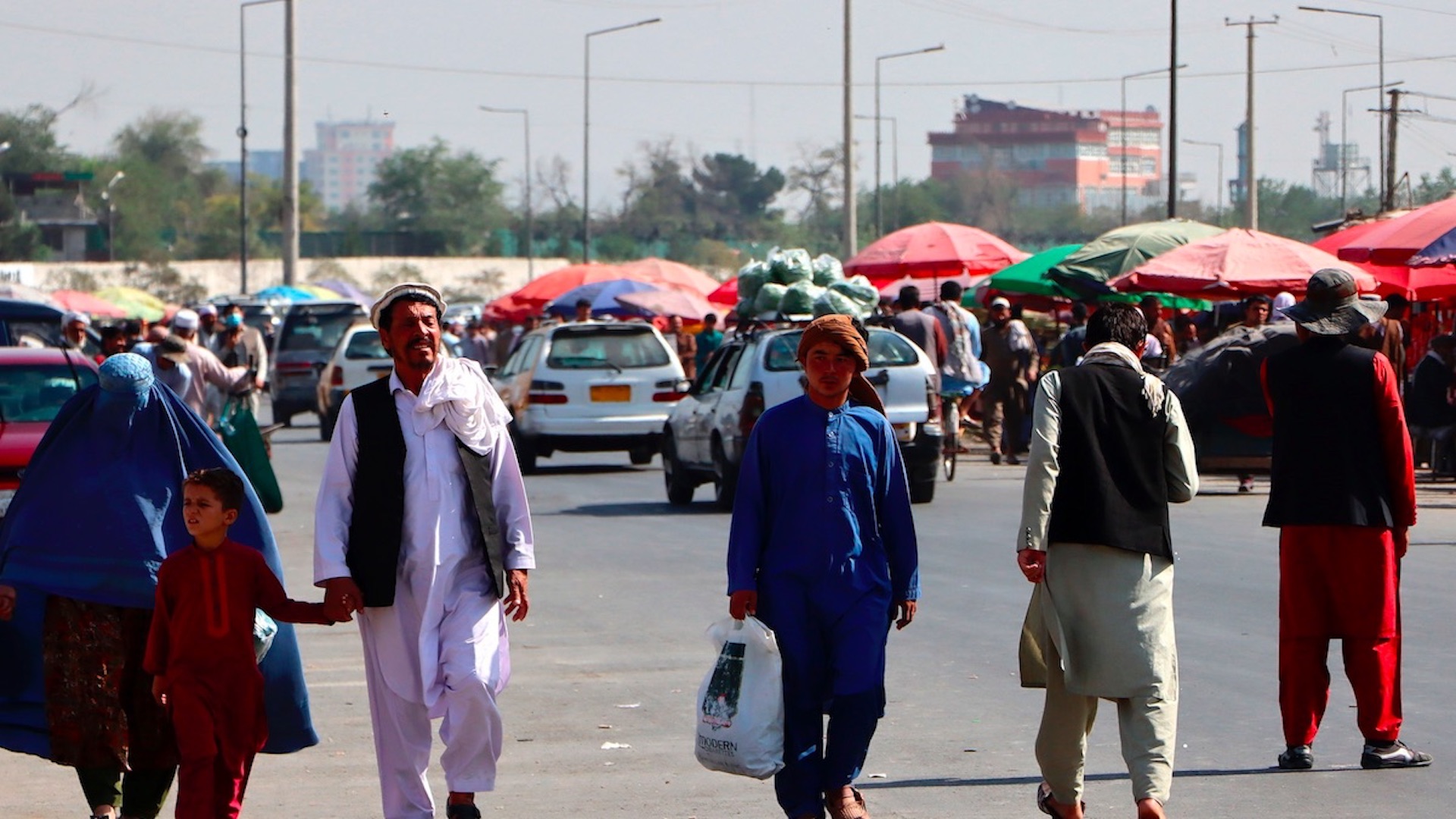 Aeropuerto de Kabul reanuda vuelos nacionales