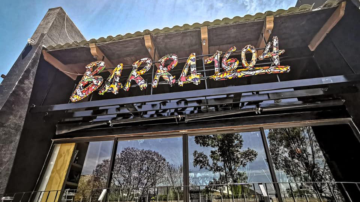 Fiscalía de Guanajuato identifica a presuntos autores de ataque con explosivo en Salamanca - restaurante-barra-1604