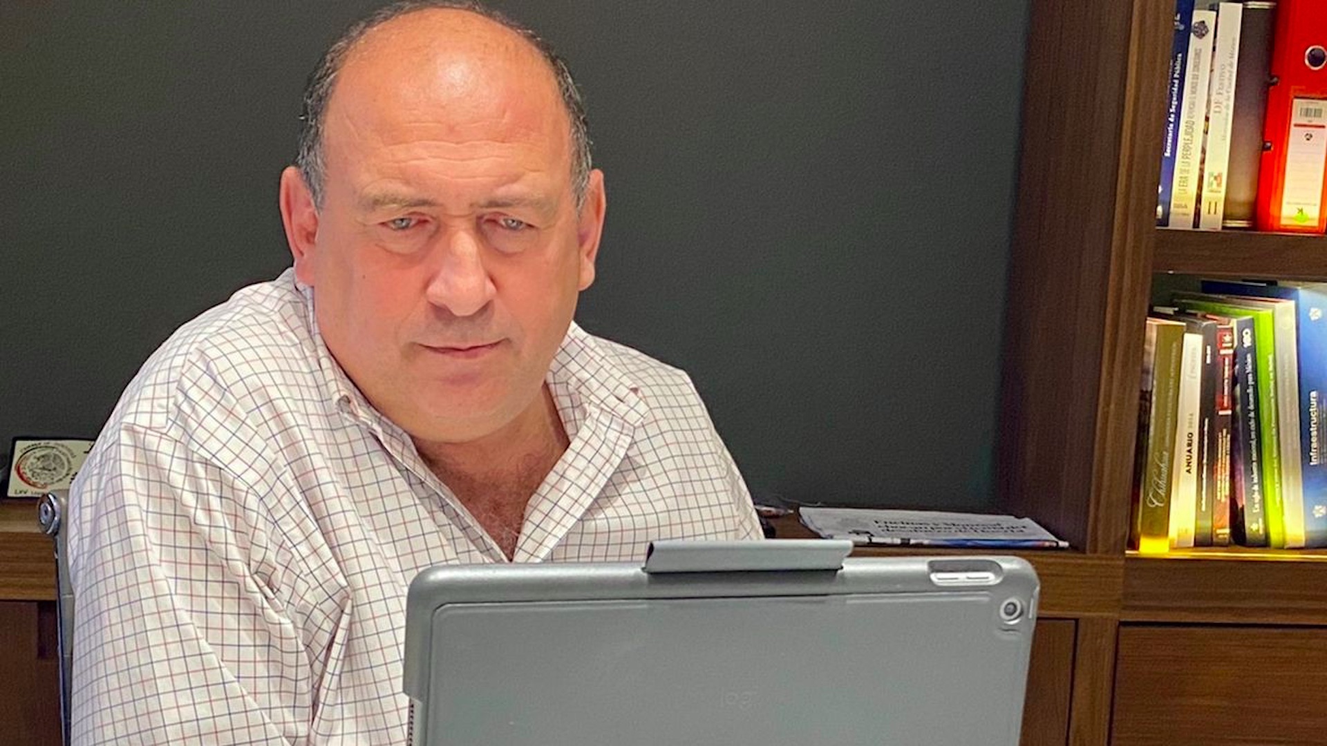 Altos Hornos de México pagó 131 viajes y viáticos a Rubén Moreira, exgobernador de Coahuila