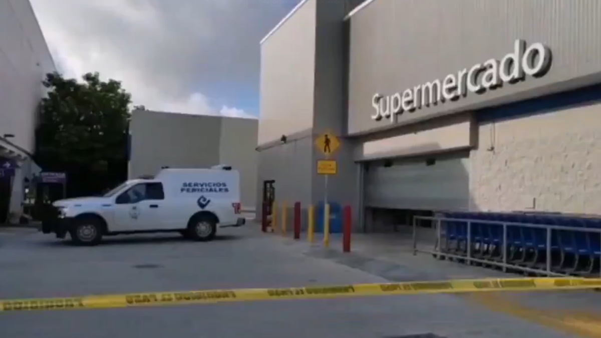 Asesinan en supermercado de Cancún a guardia de seguridad Asesinan en supermercado de Cancún a guardia de seguridad