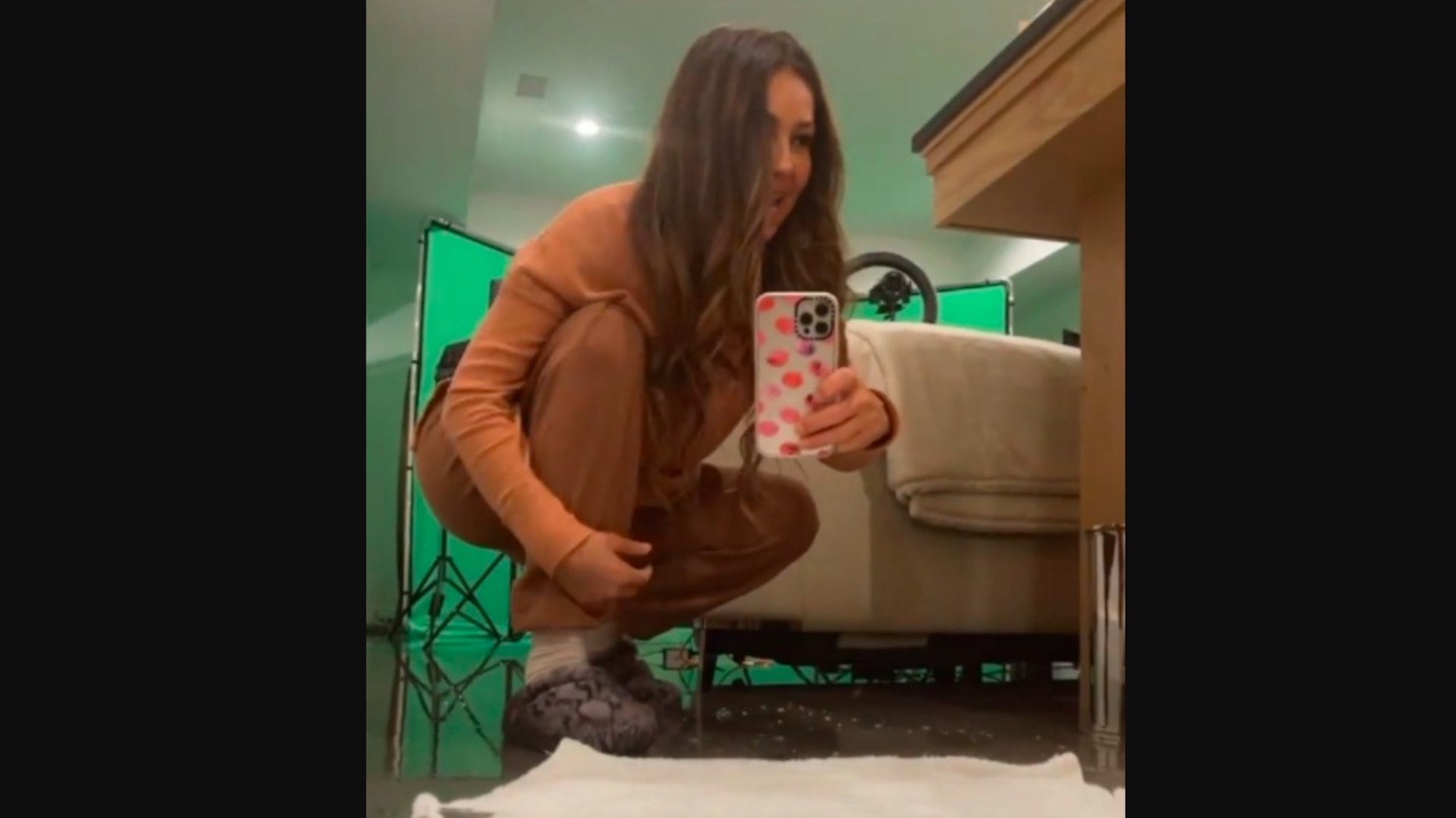 #Video Thalía muestra inundación en su casa de Nueva York por Ida