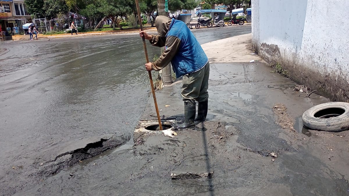 Surgen montañas de lodo y basura en Ecatepec tras inundaciones - trabajos-en-ecatepec-para-desfogar-inundaciones-por-lluvias