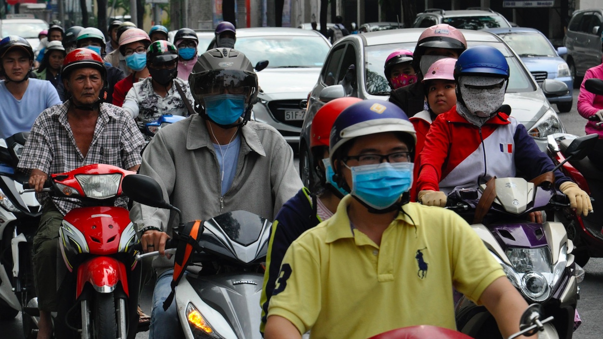 Condenan a un hombre por “propagar” el COVID-19 en Vietnam Condenan a un hombre por “propagar” el COVID-19 en Vietnam