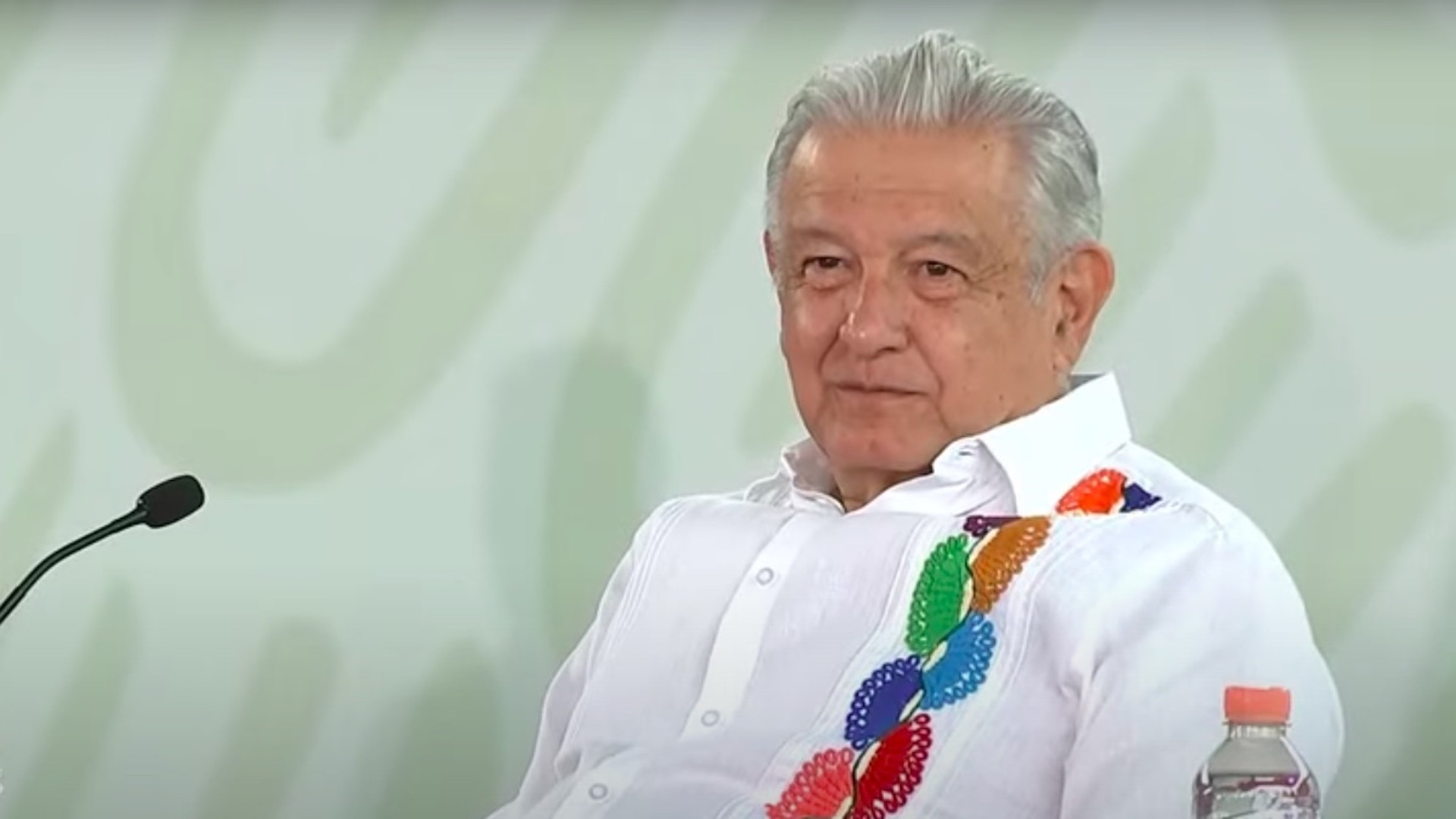 López Obrador anuncia apoyos extraordinarios para Guerrero López Obrador anuncia apoyos extraordinarios para Guerrero