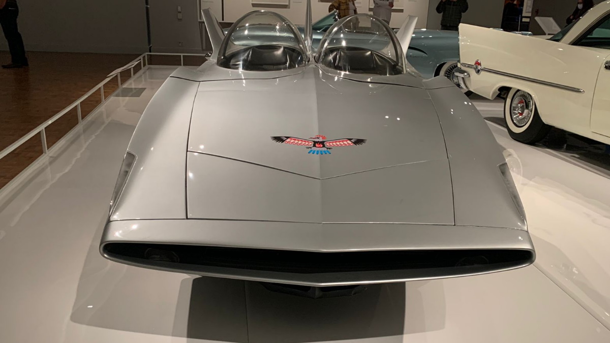 ¿Es un avión, una nave espacial o el coche del futuro?, por Ivonne Frid