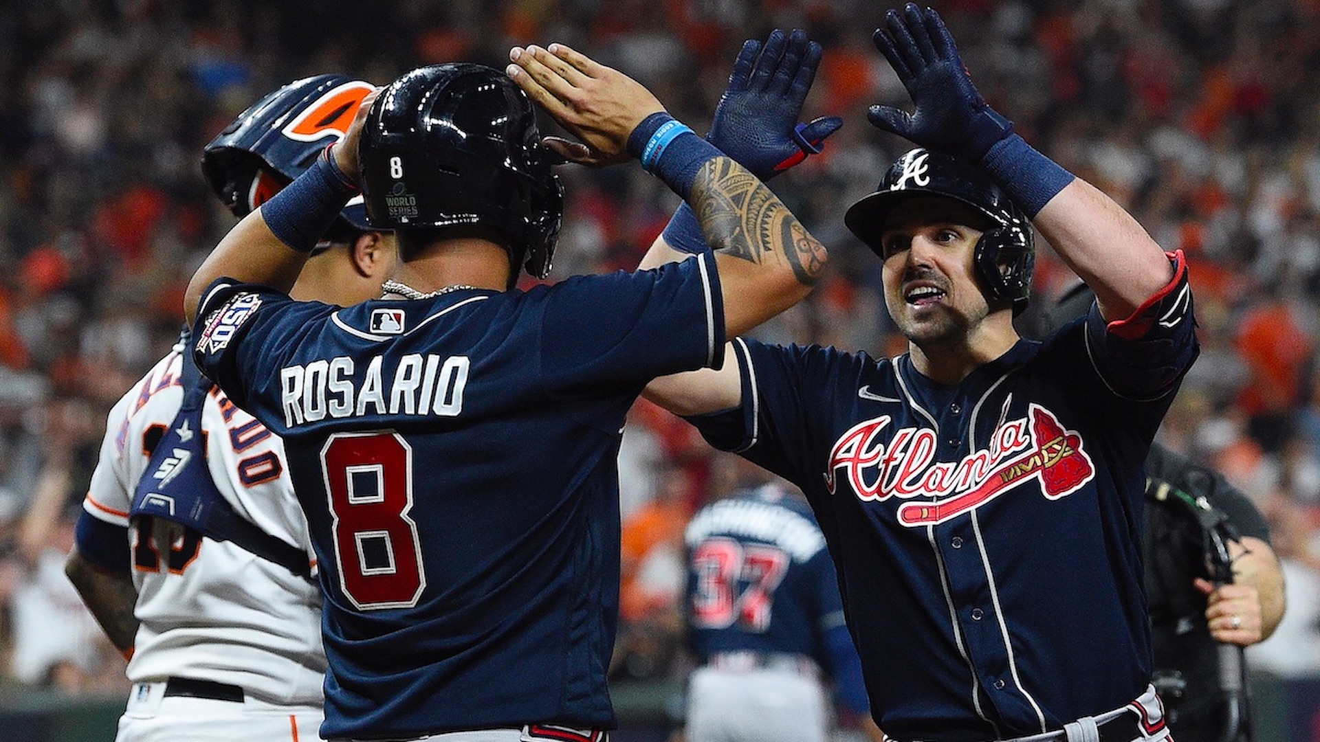Braves golpean primero en la Serie Mundial