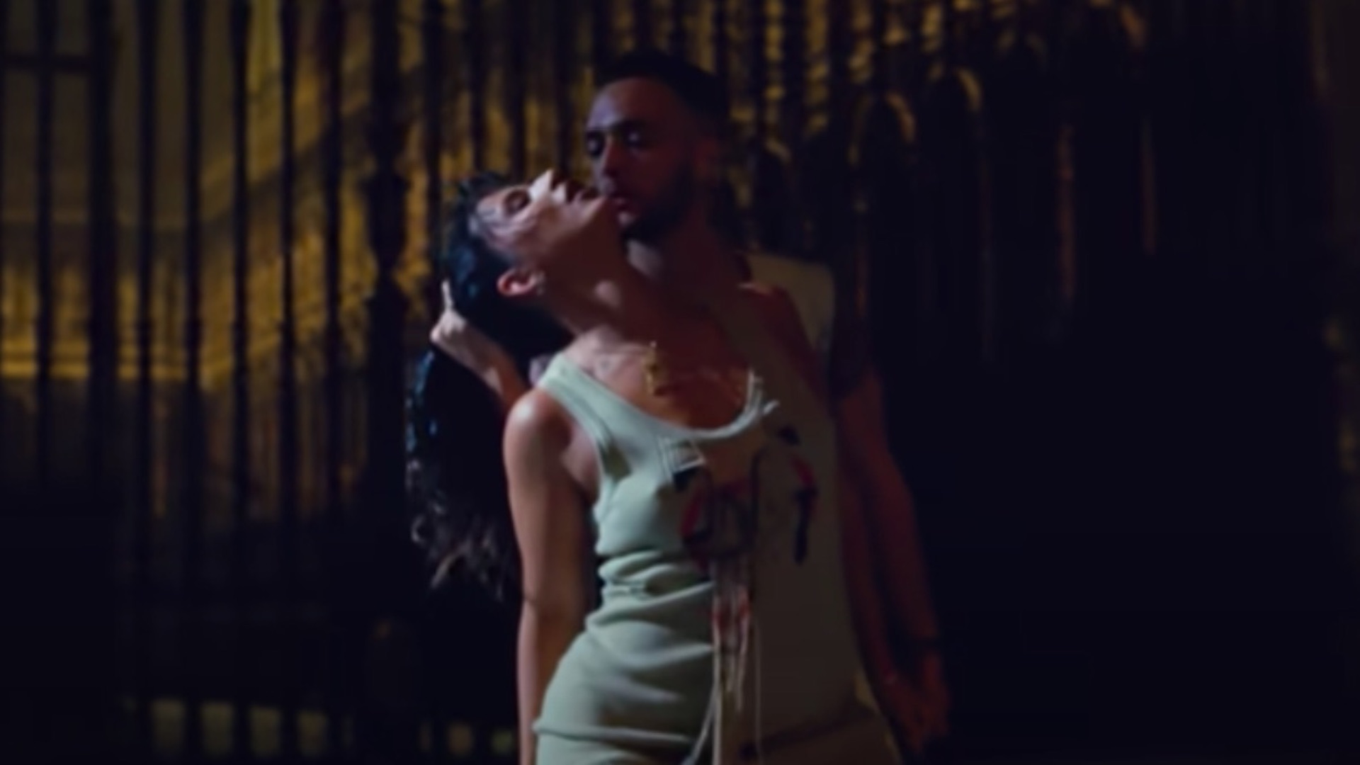 Purificarán catedral de Toledo tras polémico video de C. Tangana