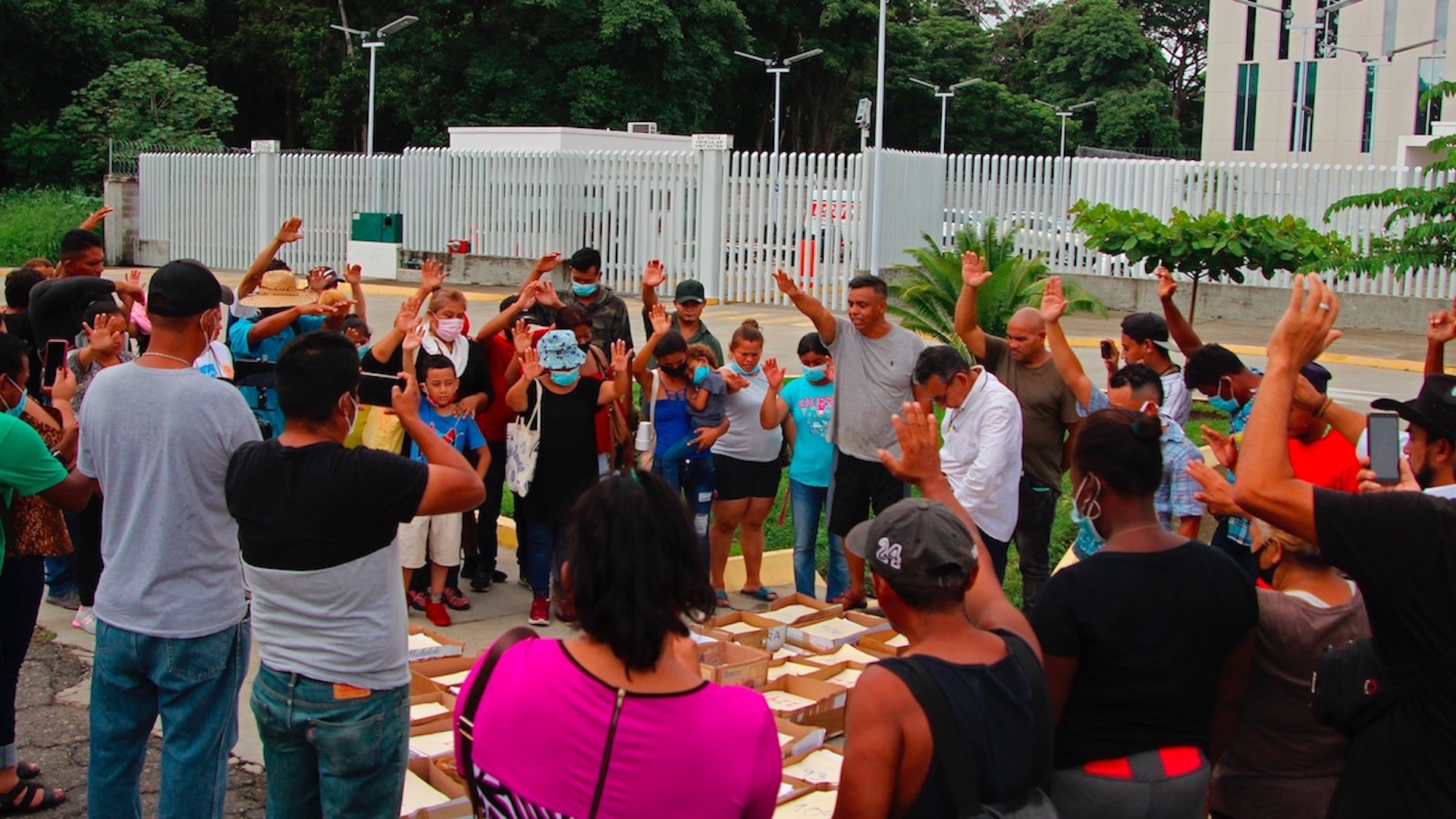 Migrantes alistan nueva caravana desde la frontera sur