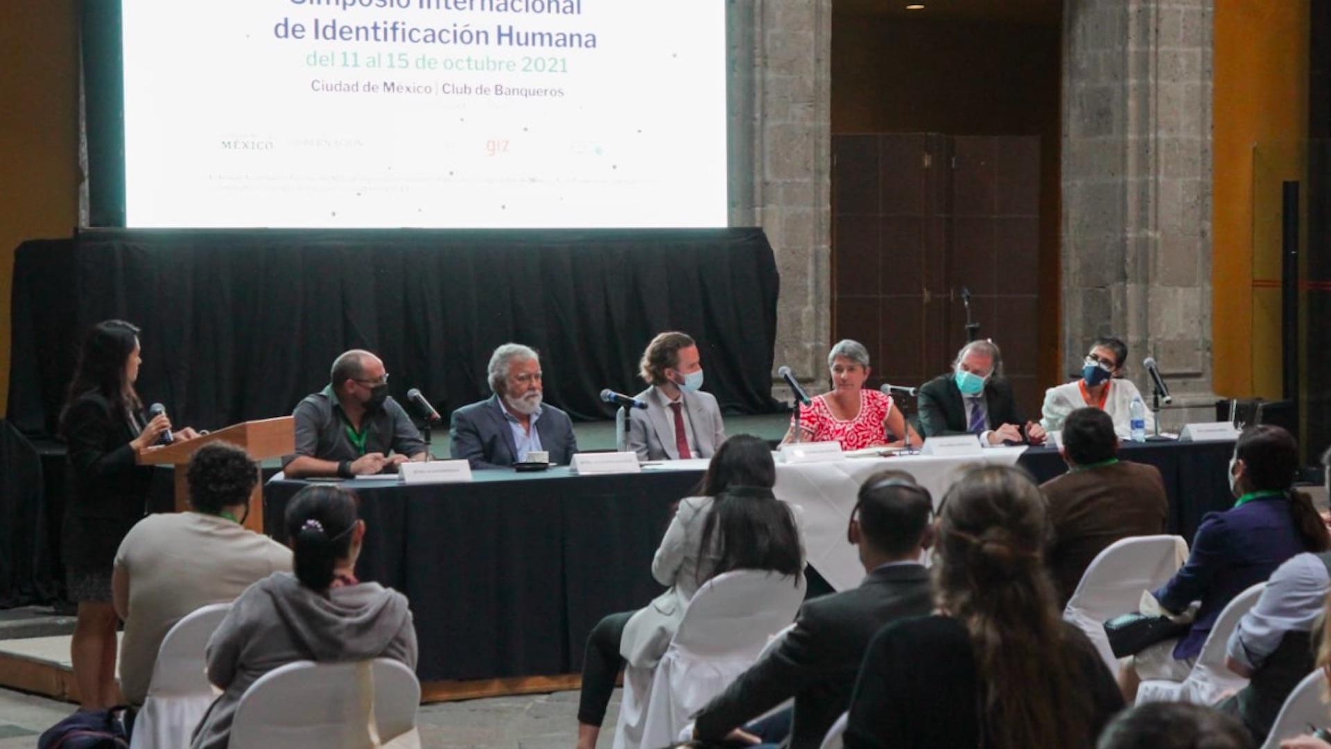 México enfrenta crisis forense pide crear banco nacional de datos genéticos