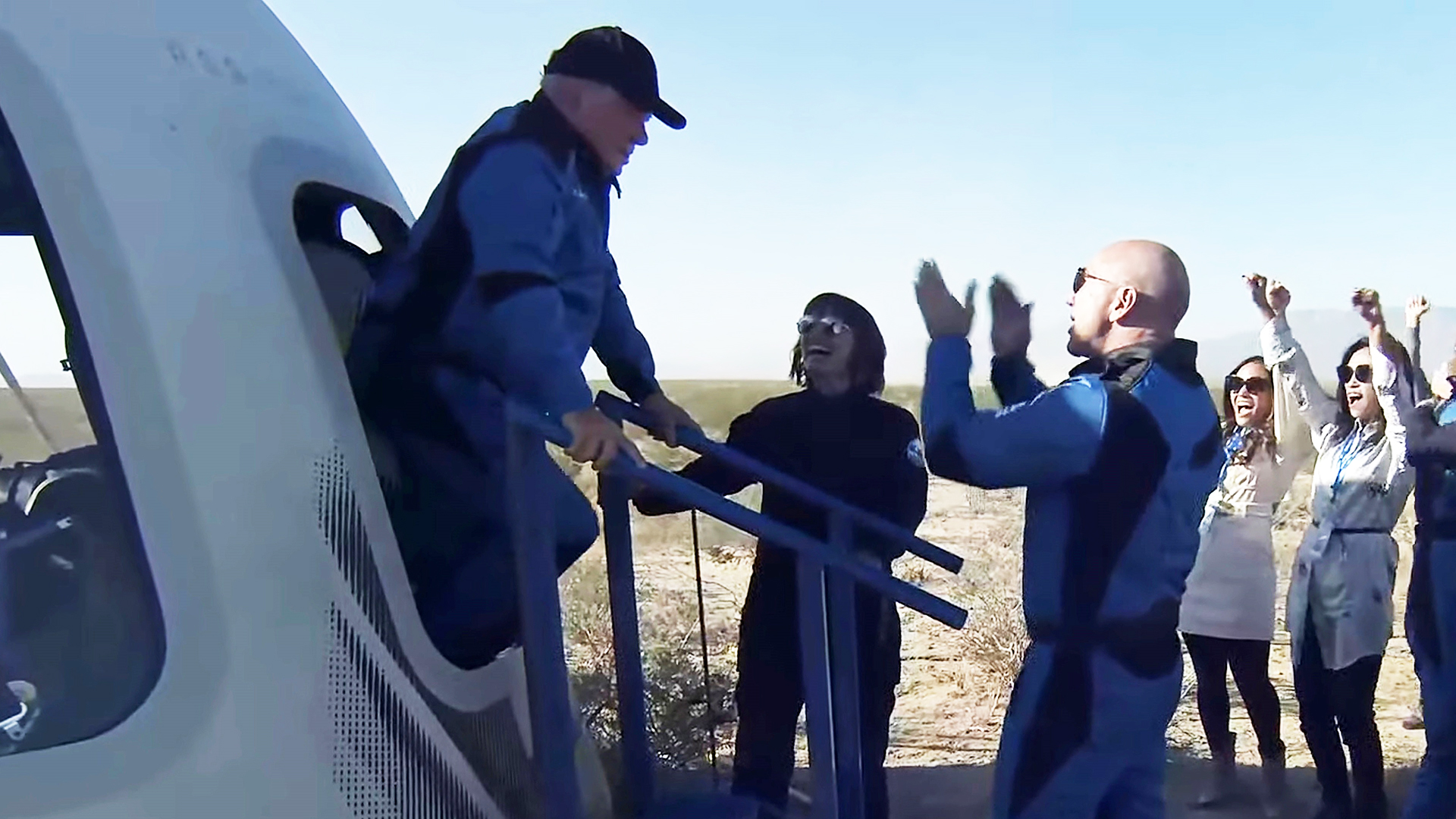 #Video El actor William Shatner llega al espacio con Blue Origin #Video El actor William Shatner llega al espacio con Blue Origin