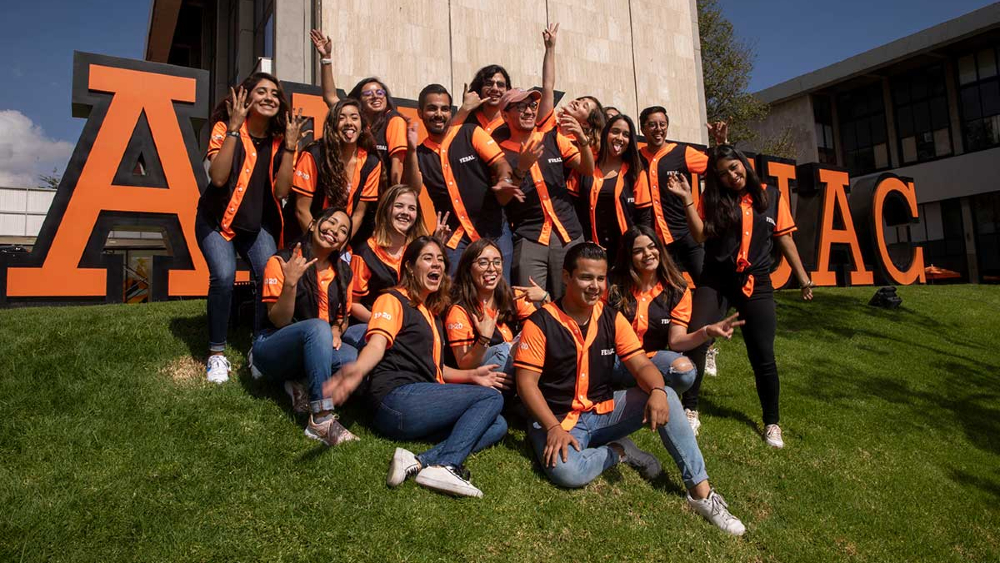 Celebra Universidad Anáhuac 50 años de la Facultad de Comunicación
