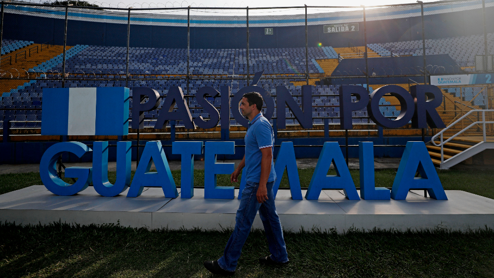 Guatemala recuerda la trágica avalancha humana en su estadio nacional