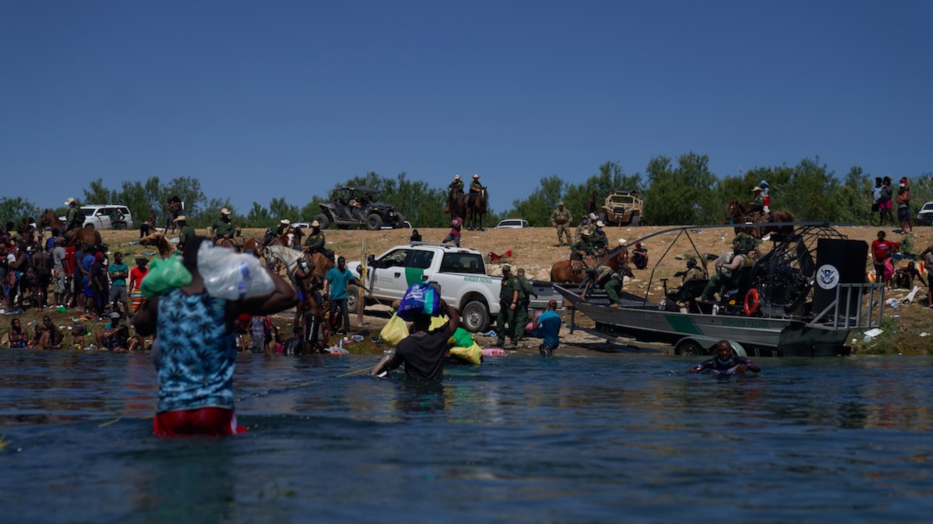 EE.UU. expulsa en 13 días al triple de haitianos que en los últimos 7 meses EE.UU. expulsa en 13 días al triple de haitianos que en los últimos 7 meses