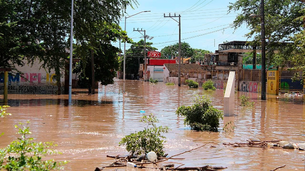 Huracán Pamela deja más de 10 mil damnificados en el Pacífico mexicano