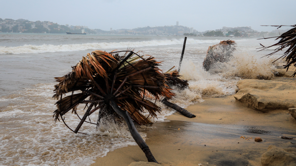 Por huracán Rick, se pronostican lluvias torrenciales en Guerrero y Oaxaca