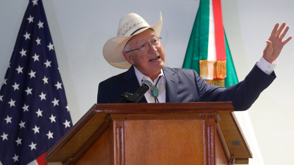 Embajador de EE.UU. encauza relación con México tras turbulenta llegada