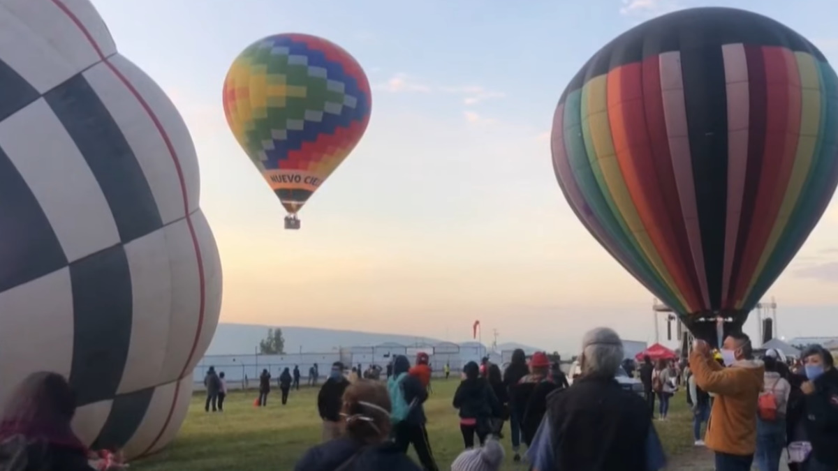 Los globos aerostáticos se apoderan del cielo de la ciudad mexicana de Puebla