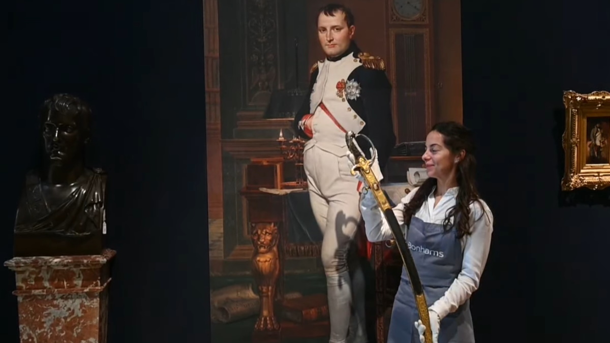 Subastan una carta y objetos personales de Napoleón en Londres