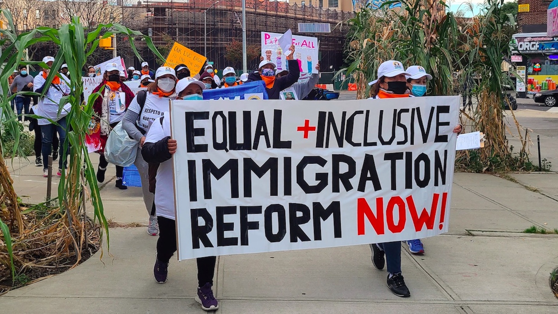 Migrantes marchan en Nueva York por una reforma justa e inclusiva Migrantes marchan en Nueva York por una reforma justa e inclusiva