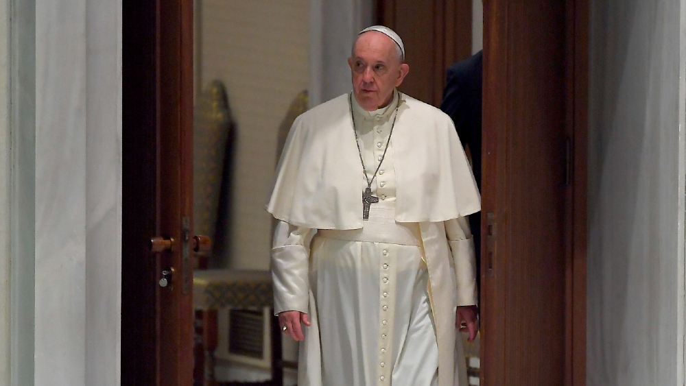 Papa Francisco urge a países ricos a liderar lucha contra cambio climático