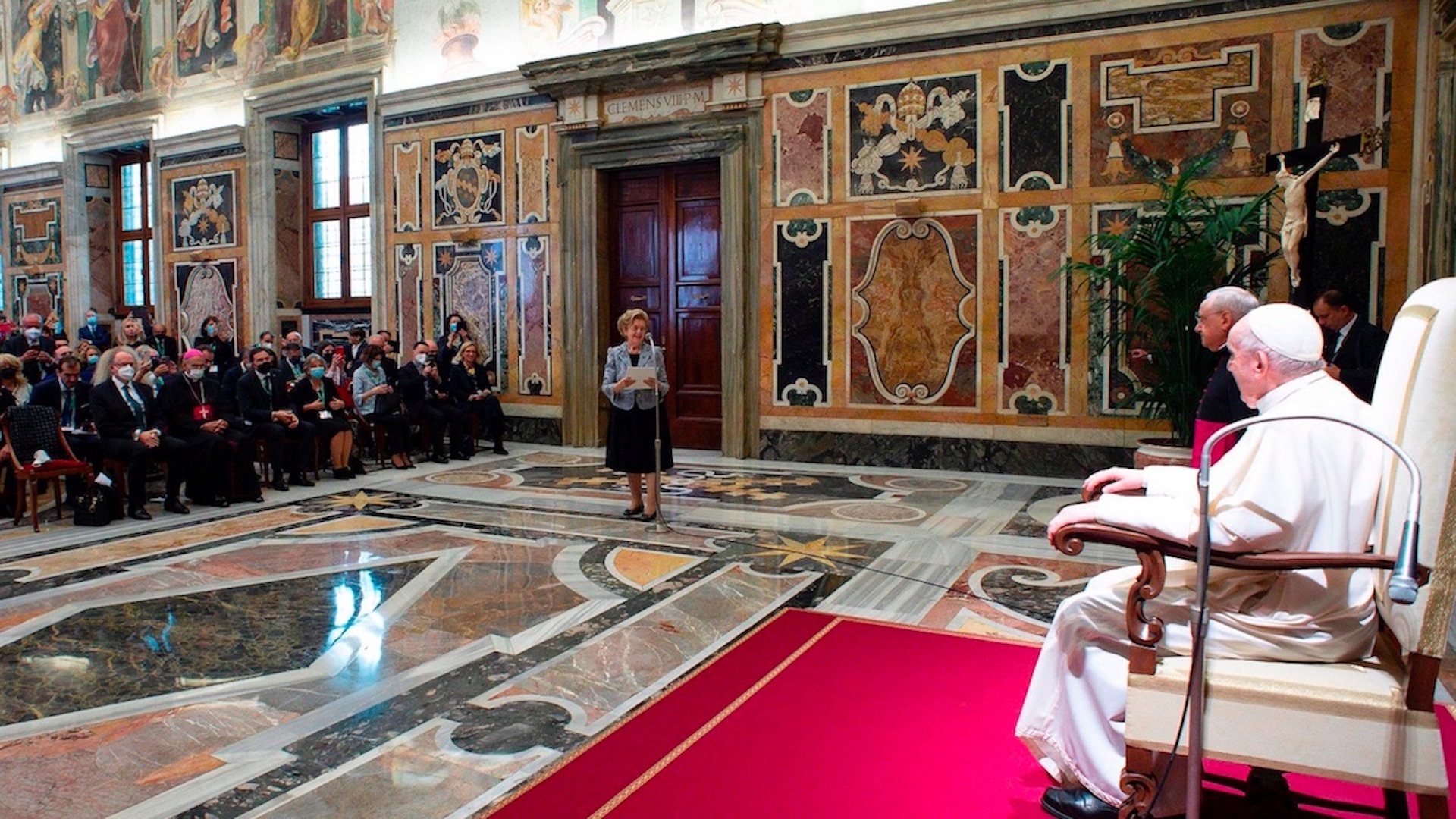 Papa Francisco pide eliminar muros del egoísmo y de intereses nacionales