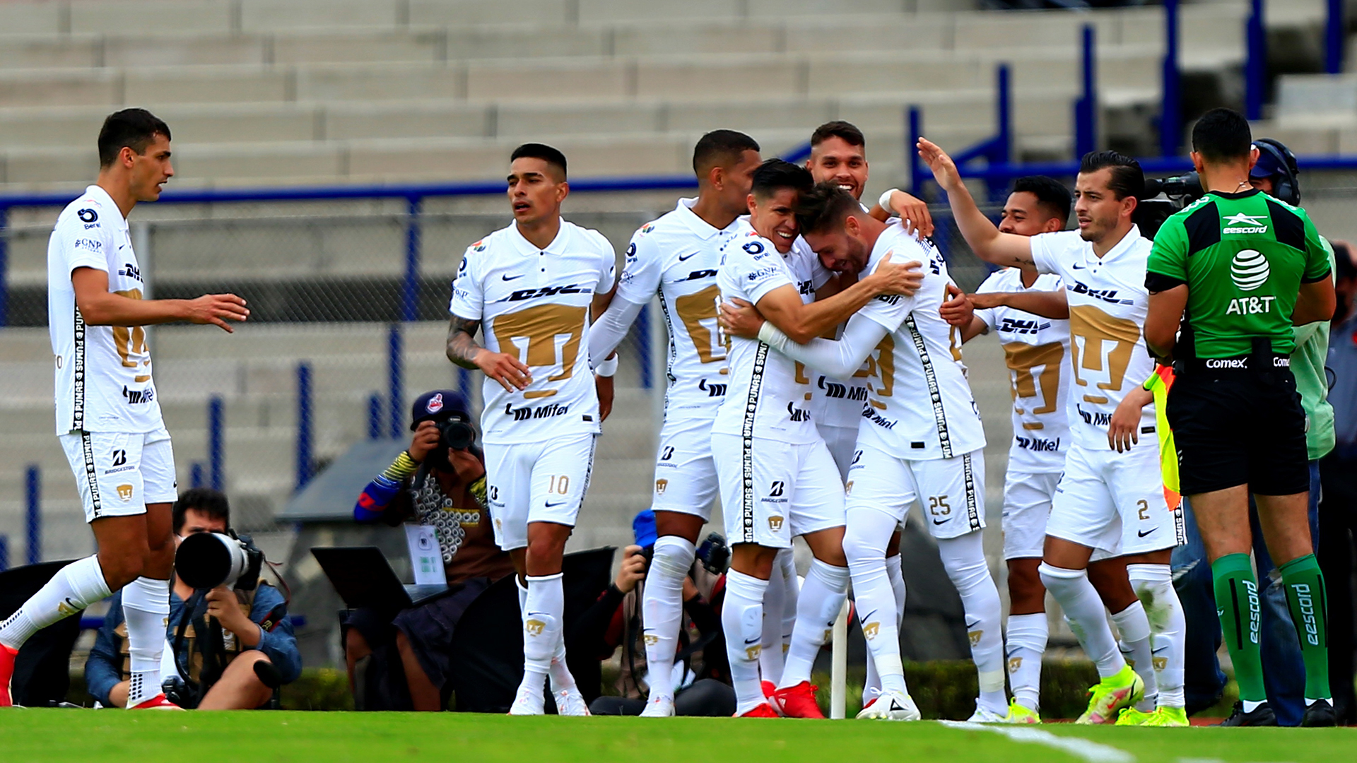 Pumas golea 3-1 a Xolos de Tijuana