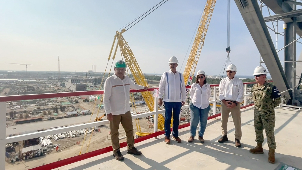 AMLO puso fecha de inauguración y nuevo nombre a refinería de Dos Bocas