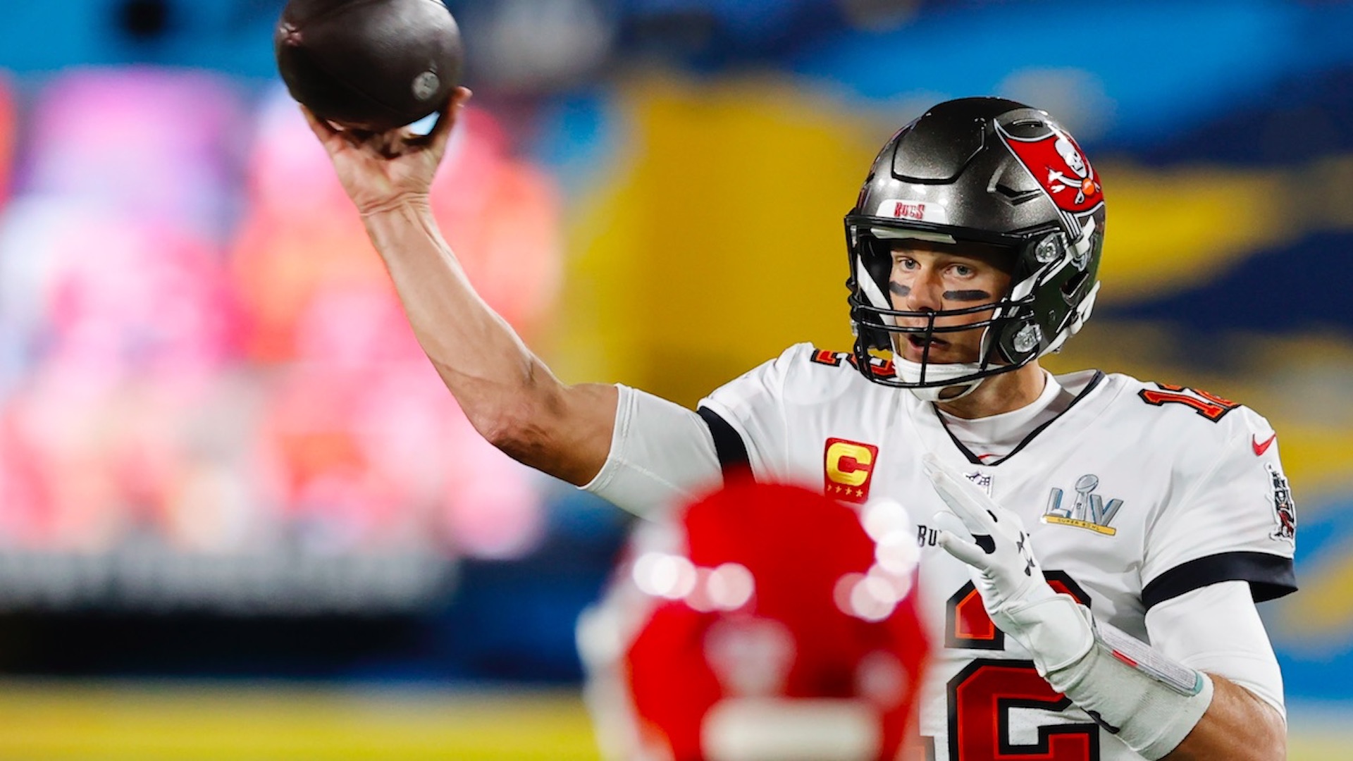 Brady convierte partido histórico en recuerdos memorables para dos aficionados