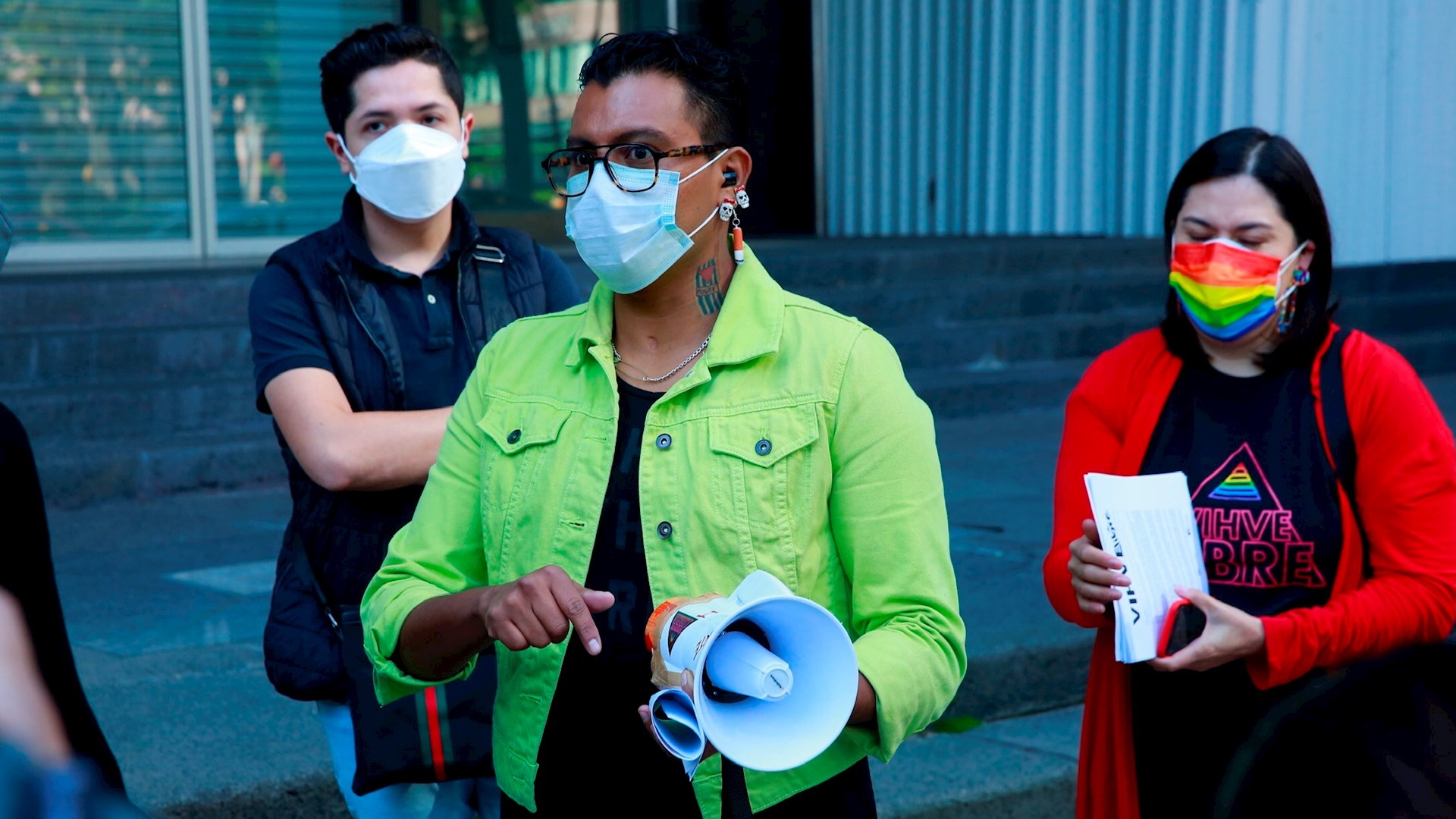 Pacientes denuncian escasez de medicamentos en México para tratar VIH