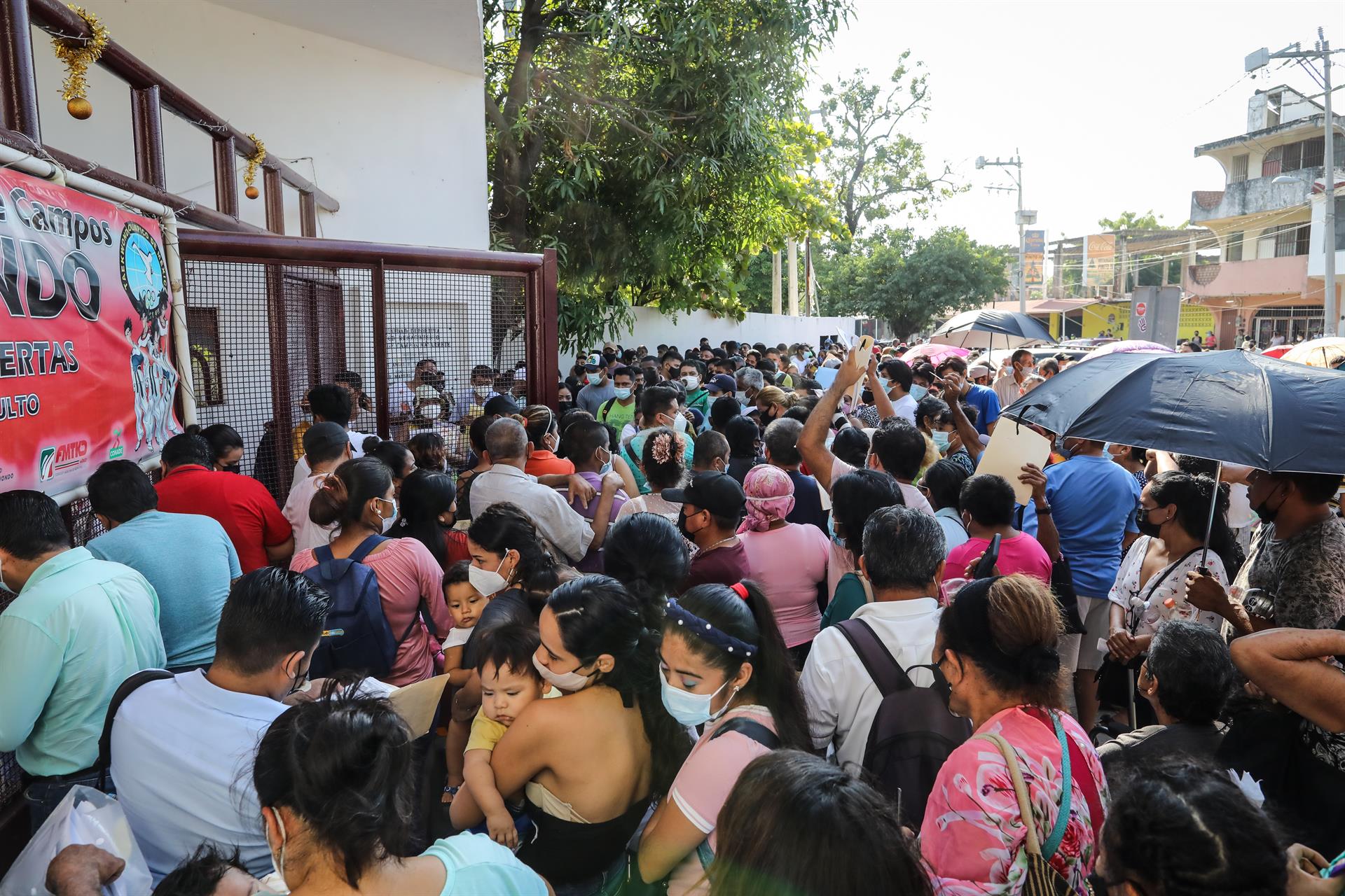 México hila 17 semanas a la baja en pandemia de COVID-19, asegura López-Gatell México hila 17 semanas a la baja en pandemia de COVID-19, asegura López-Gatell