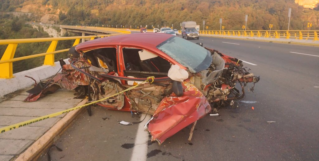 Mueren hombre y su perro tras choque en la México-Toluca Mueren hombre y su perro tras choque en la México-Toluca