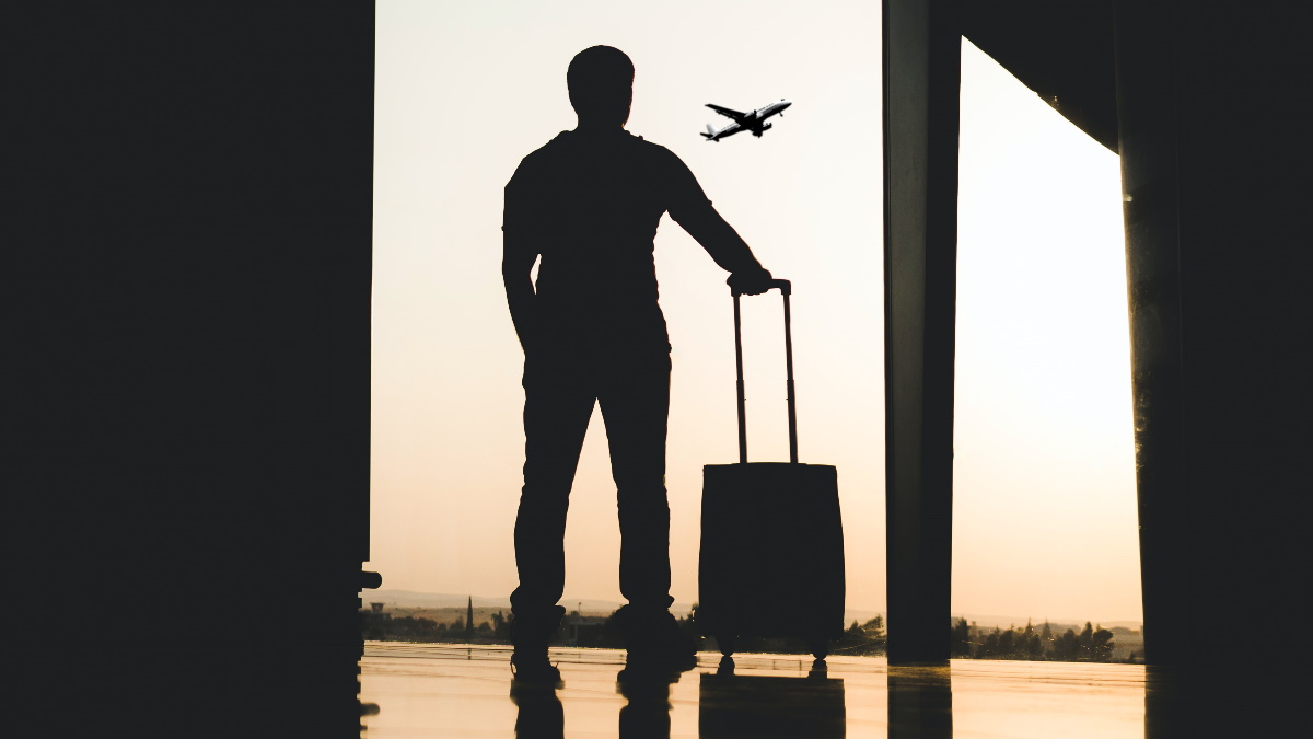 Profeco exhorta a aerolíneas a detener “prácticas abusivas” en cobro de equipaje de mano