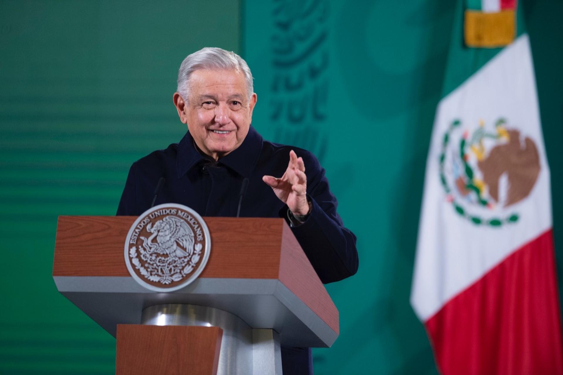 AMLO exhibirá a legisladores de EE.UU. que no apoyen regularización de migrantes mexicanos AMLO exhibirá a legisladores de EE.UU. que no apoyen regularización de migrantes mexicanos