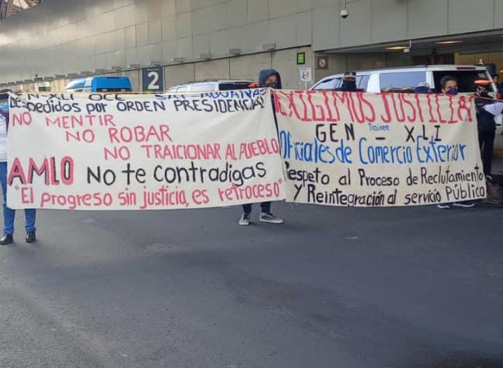 #Video Exempleados bloquean Terminal 1 del AICM