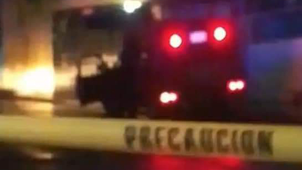 Se enfrentan civiles armados y militares en Acapulco; hallan cadáveres en camioneta