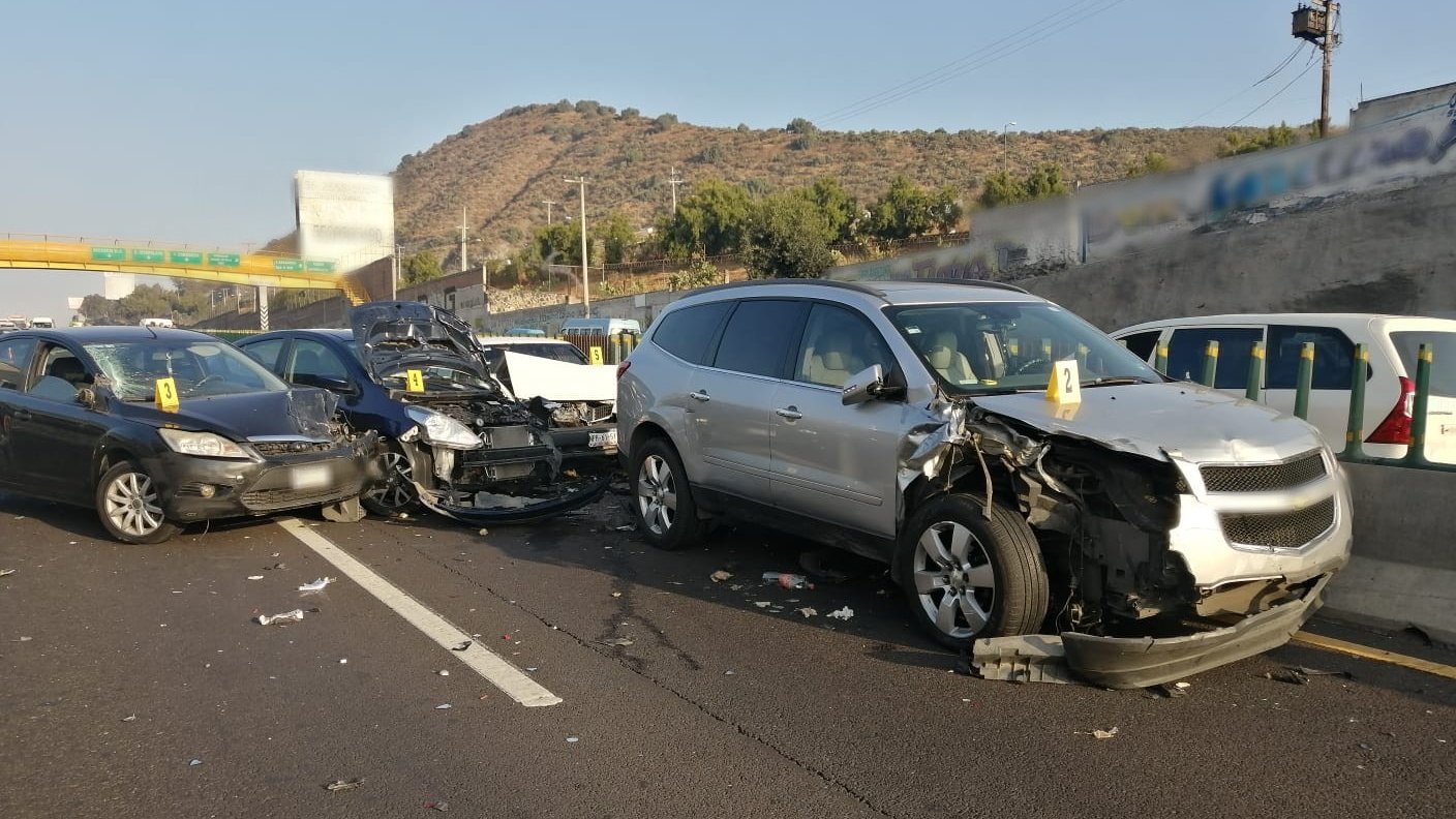 Carambola en la México-Puebla deja un motociclista muerto Carambola en la México-Puebla deja un motociclista muerto