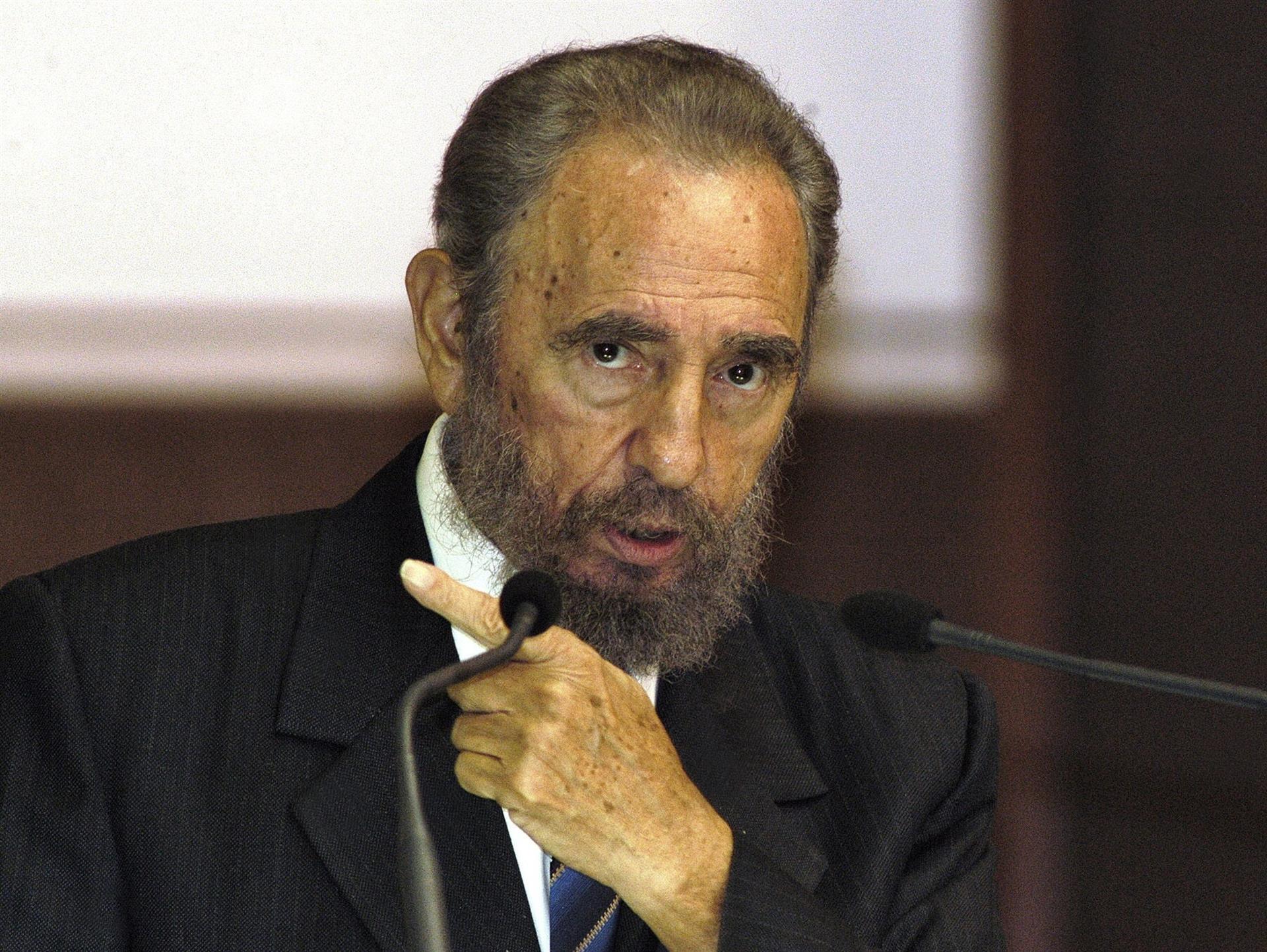 A cinco años de su muerte, la sombra de Fidel sigue siendo alargada en Cuba A cinco años de su muerte, la sombra de Fidel sigue siendo alargada en Cuba