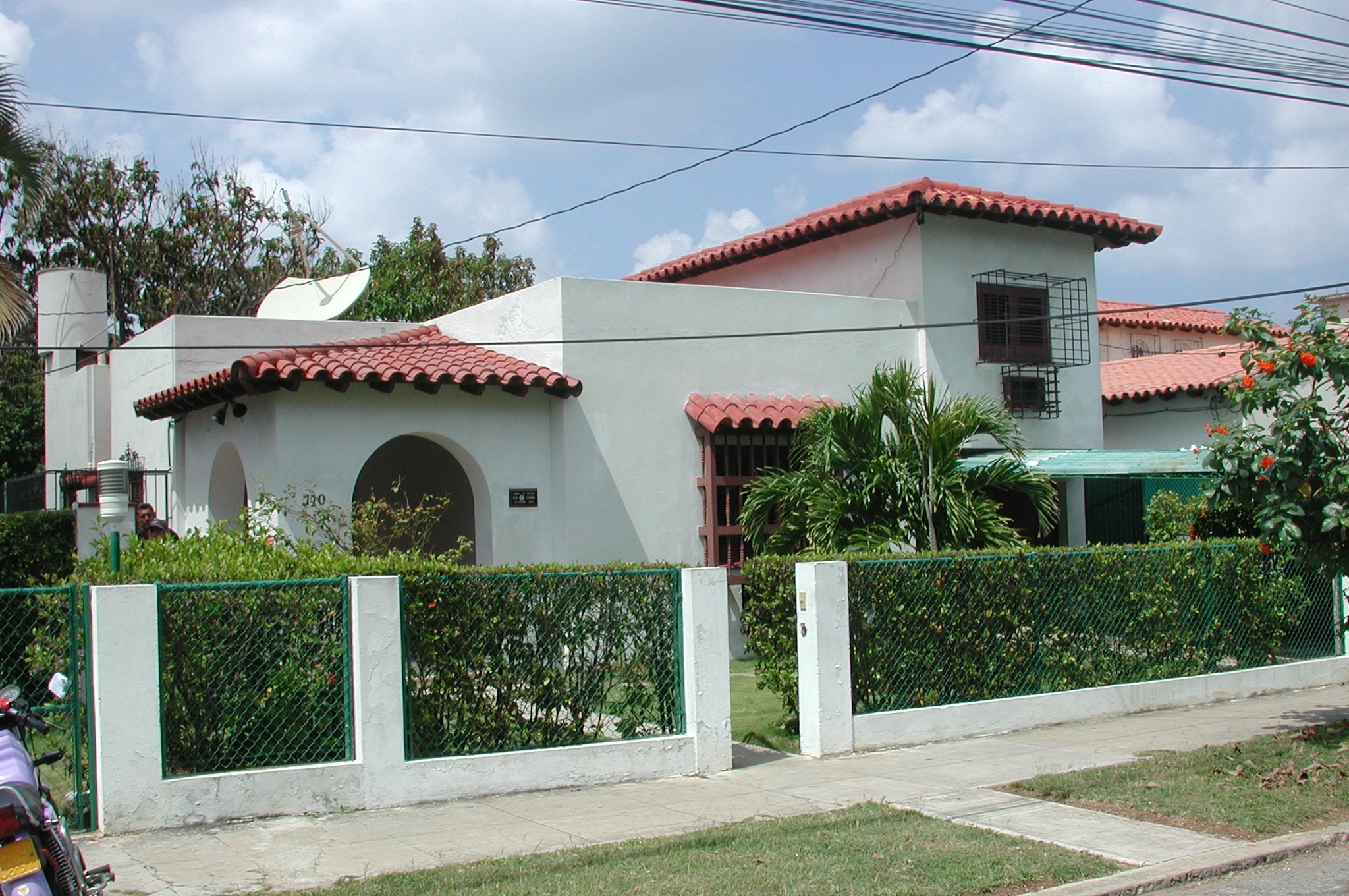 Cuba restituye otras dos credenciales de prensa al equipo de EFE en La Habana