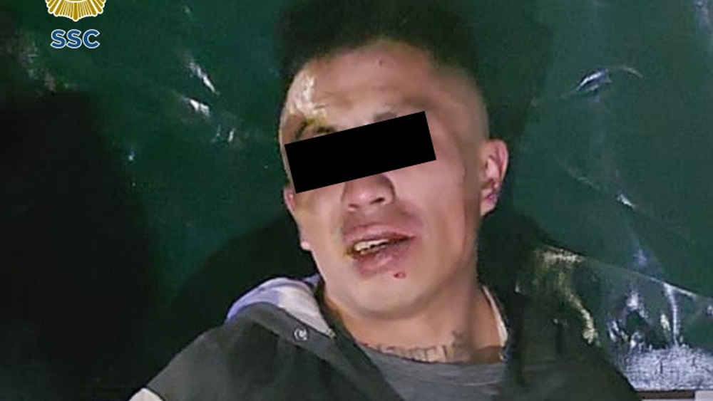 Detienen a dos sujetos tras asalto a un automovilista en Periférico Detienen a dos sujetos tras asalto a un automovilista en Periférico