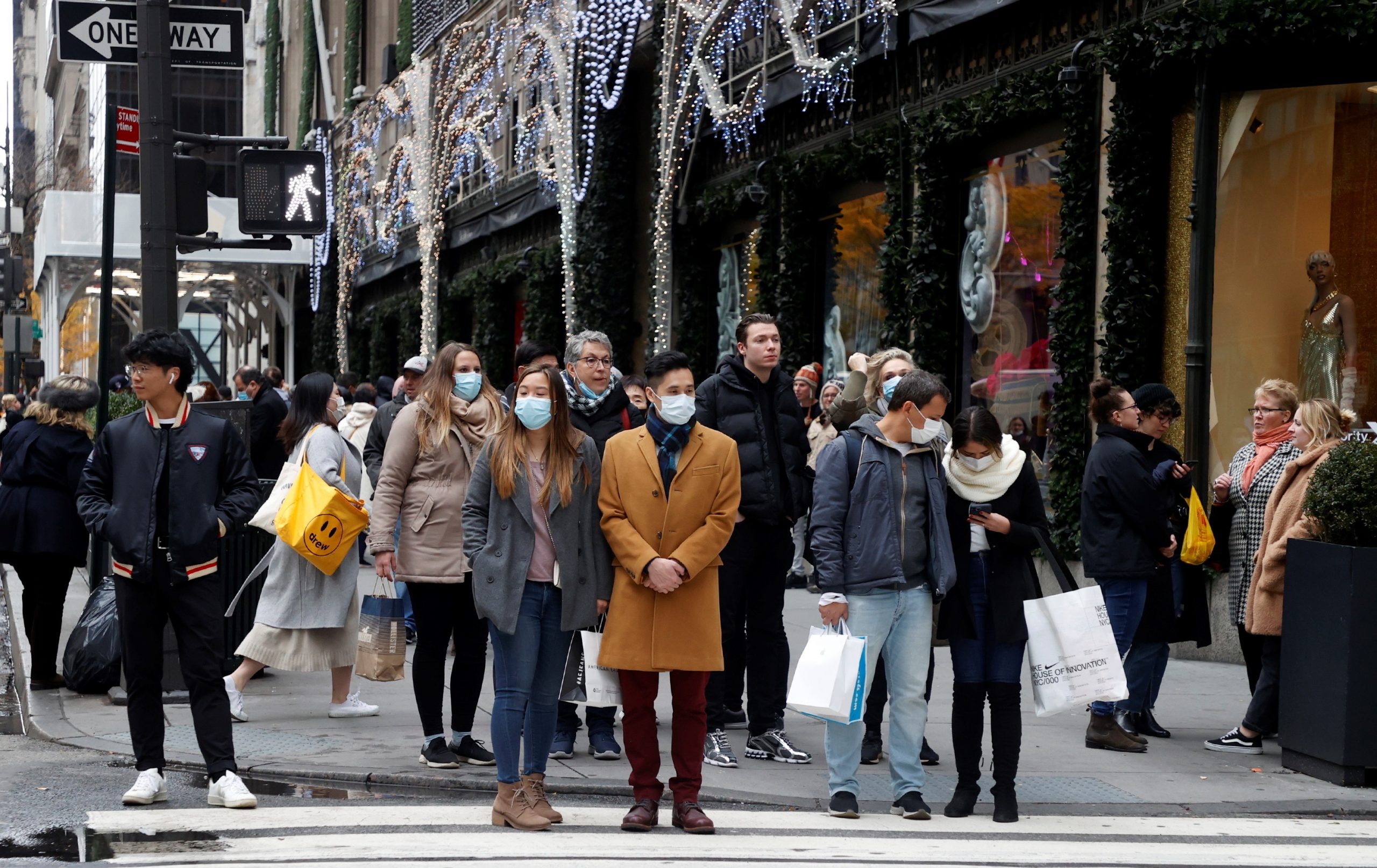 EE.UU. admite que nueva variante ómicron podría haber llegado ya sin ser detectada EE.UU. admite que nueva variante ómicron podría haber llegado ya sin ser detectada