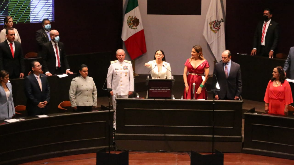 Indira Vizcaíno rinde protesta como gobernadora de Colima