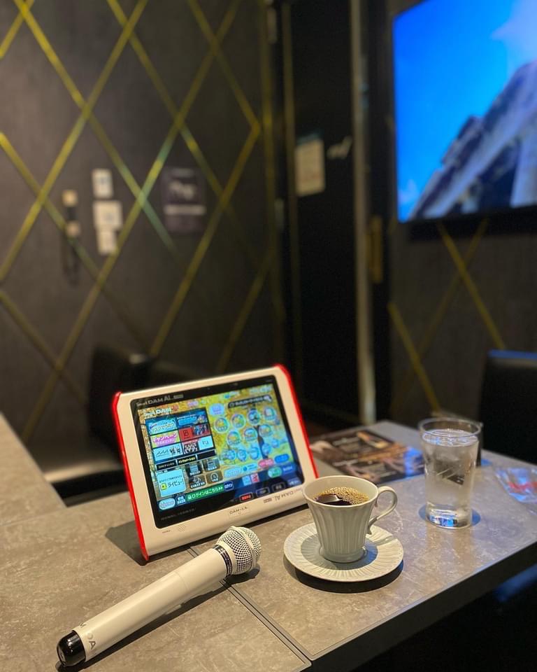 Japón y el karaoke; la colaboración de Ivonne Frid - japon4