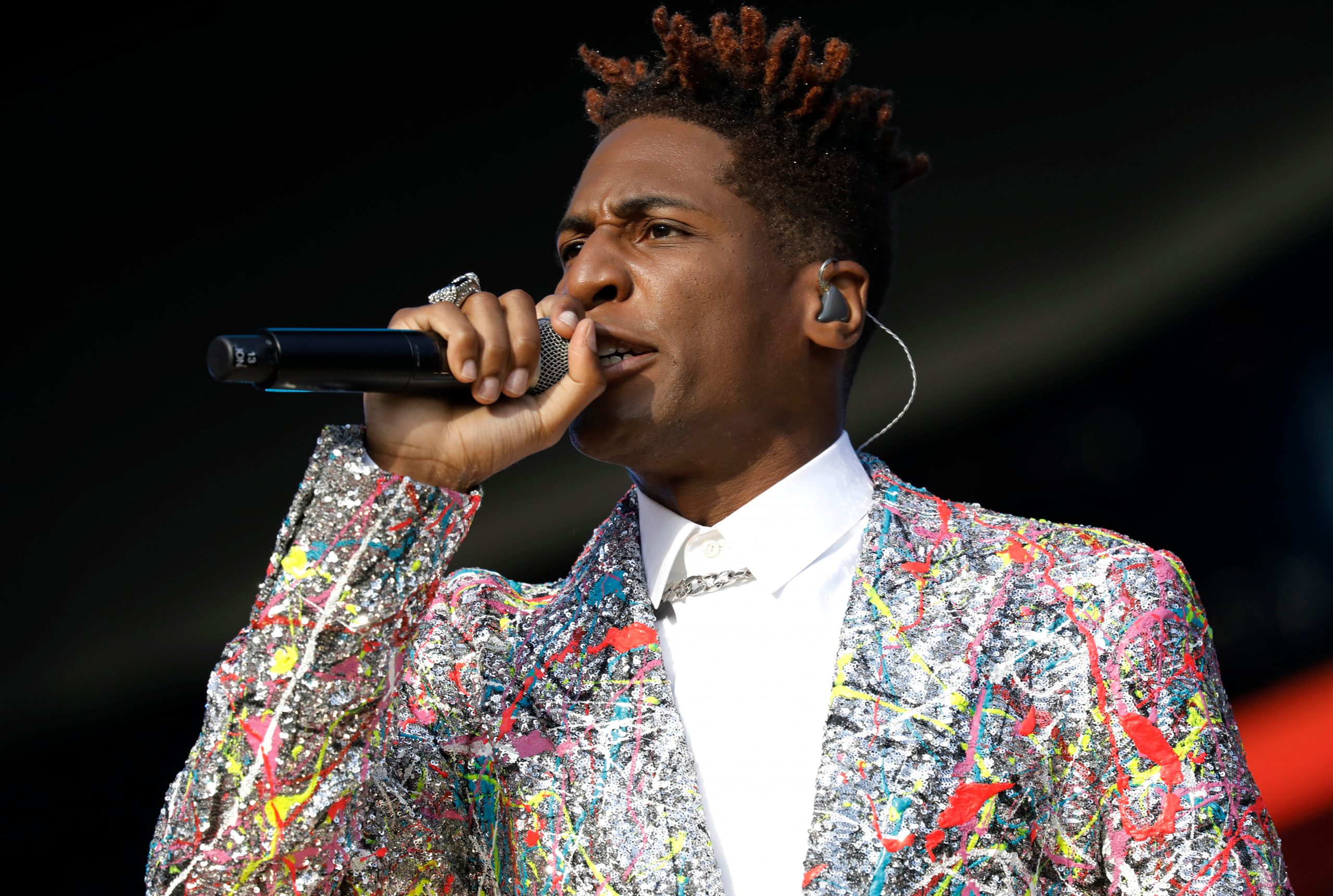 Jon Batiste encabeza las nominaciones al Grammy; Kanye West y Taylor Swift se enfrentarán Jon Batiste encabeza las nominaciones al Grammy; Kanye West y Taylor Swift se enfrentarán