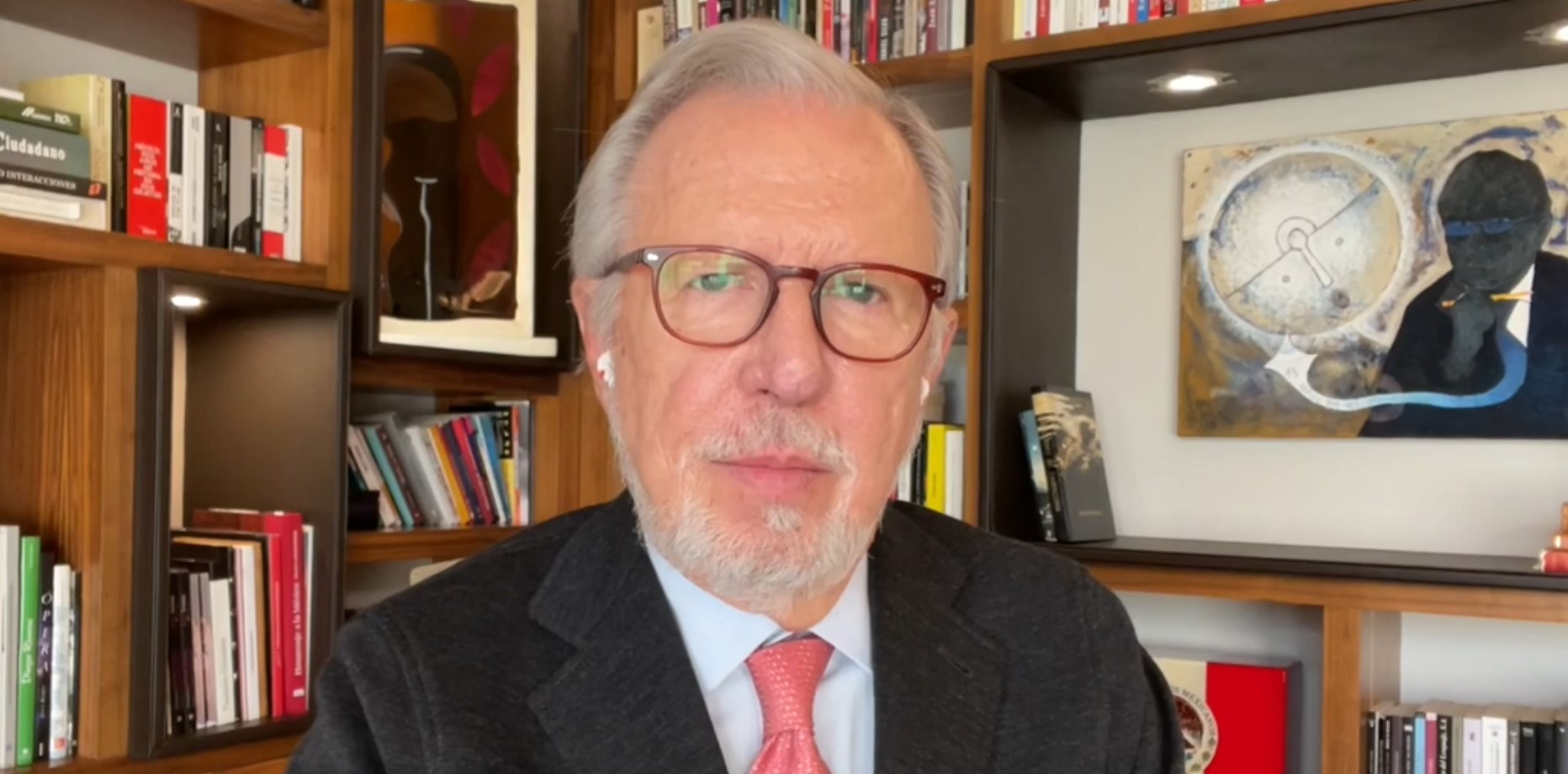 ¡Las noticias! Interpol emite ficha roja para detener a Carlos Treviño, exdirector de Pemex