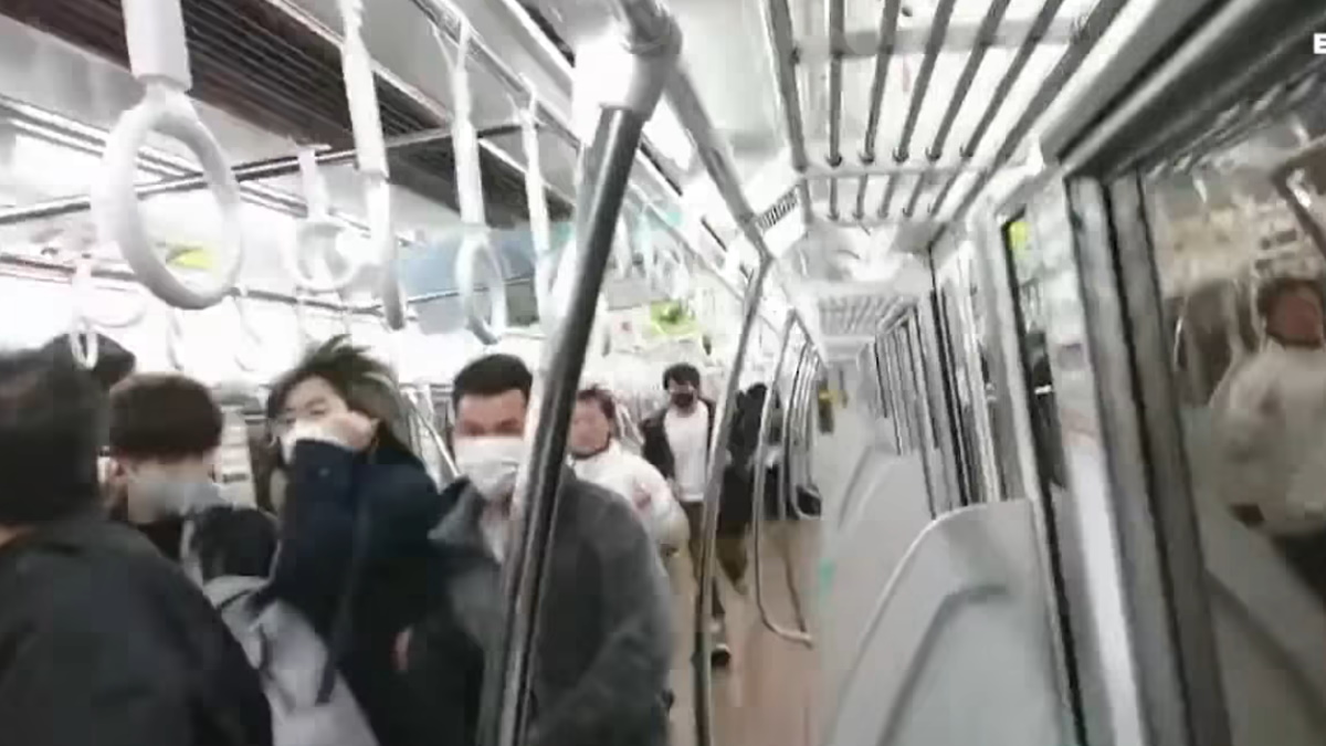 Atacante en tren de Tokio vestido de Joker buscaba ser condenado a muerte