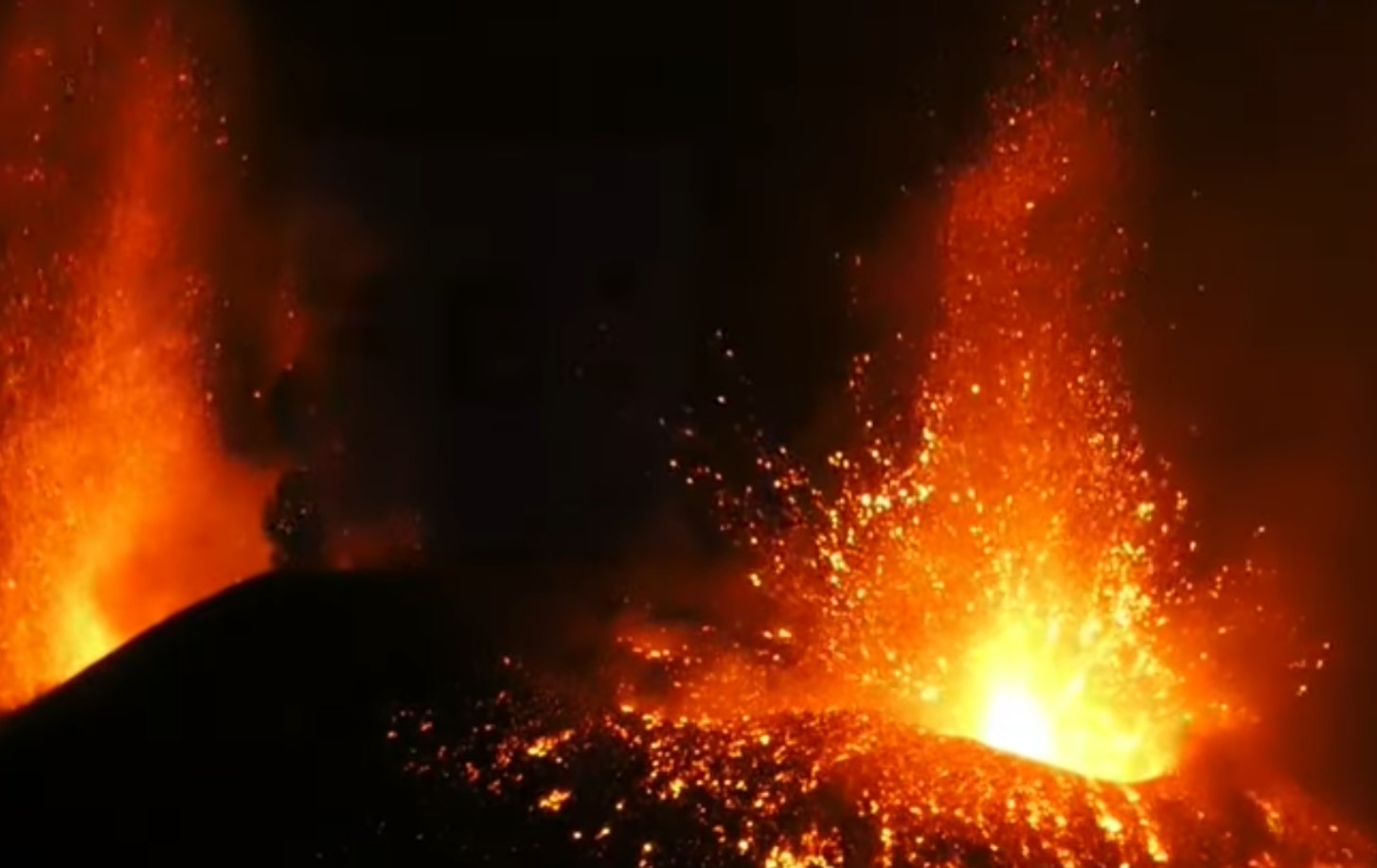 Dos meses con el volcán de La Palma en erupción